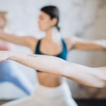 Gezonde yoga-oefeningen: eenvoudige routines voor een gezonde levensstijl